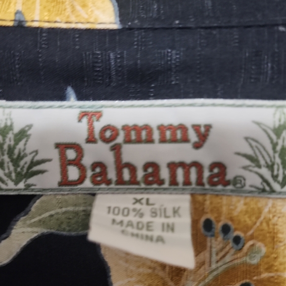 Vintage 90s Tommy Bahama Black Floral 100% Silk Hawaiian Shirt - Picture 4 of 8
